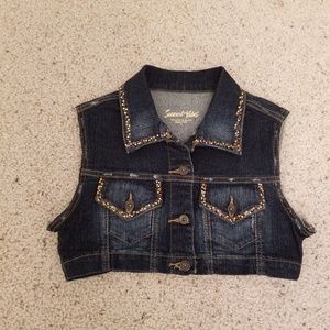 DENIM CROP VEST